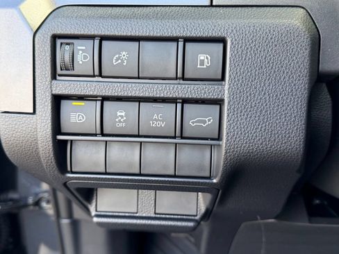 Used 2026 Toyota 4Runner TRD Off-Road Premium AWD/4WD image 16