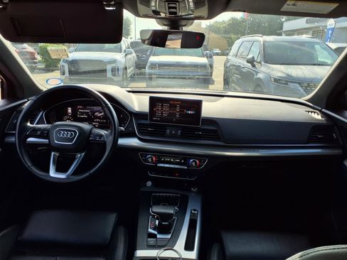 Used 2020 Audi Q5 2.0T Titanium Premium Plus w/ Premium Plus Package image 17