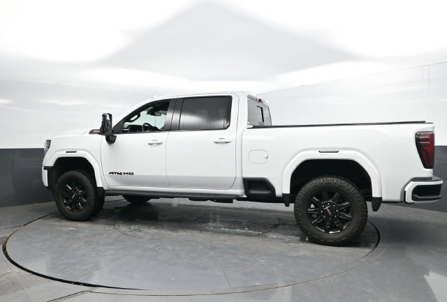 Used 2026 GMC Sierra 2500 AT4 w/ AT4 Preferred Package AWD/4WD image 10