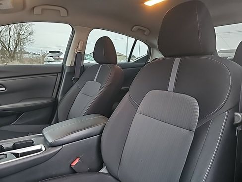 Used 2025 Nissan Sentra SV image 10
