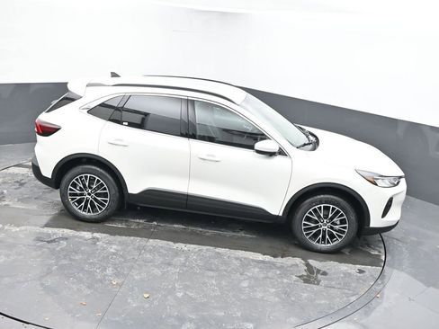 New 2026 Ford Escape SE FWD image 36