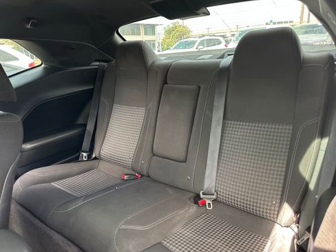 Used 2018 Dodge Challenger SXT w/ Sound Group image 15