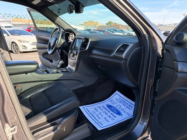 Used 2018 Jeep Grand Cherokee Altitude AWD/4WD image 32
