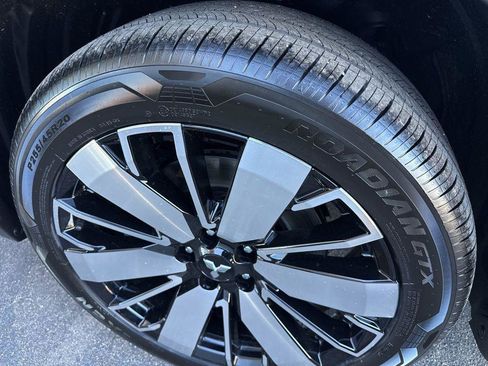 New 2026 Mitsubishi Outlander SE FWD image 10