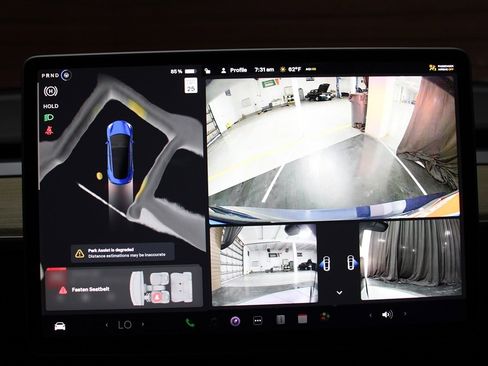 Used 2023 Tesla Model 3 Standard Range image 22