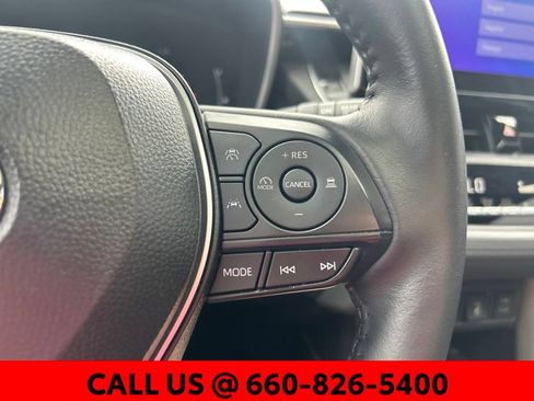 Used 2025 Toyota Corolla Cross AWD Hybrid w/ Convenience Package image 17