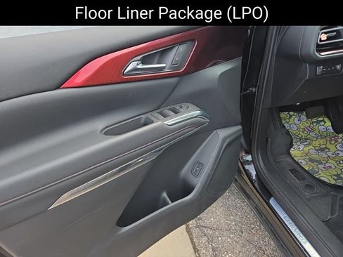 Used 2024 Chevrolet Traverse Z71 w/ LPO, Floor Liner Package AWD/4WD image 15