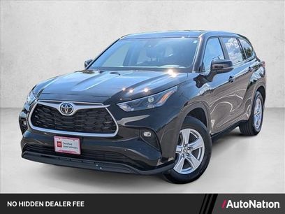 Certified 2025 Toyota Highlander LE