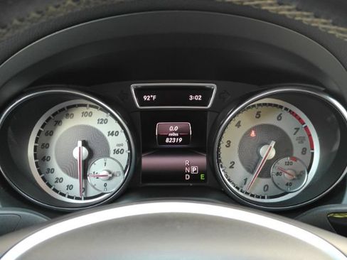 Used 2014 Mercedes-Benz CLA 250 image 37