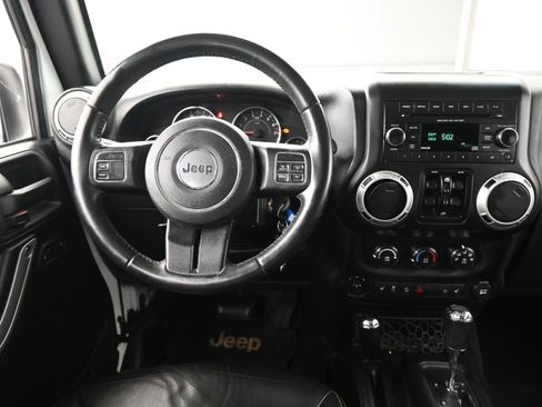 Used 2016 Jeep Wrangler Unlimited Sahara w/ Trailer Tow Group image 13