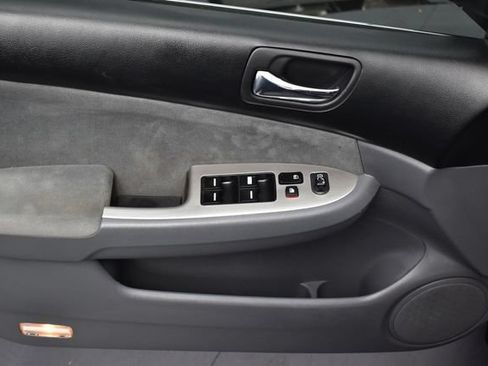 Used 2005 Honda Accord EX-L image 10