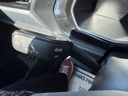 Used 2024 Volkswagen Jetta SE image 22