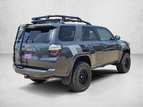 Used 2024 Toyota 4Runner SR5 AWD/4WD image 5