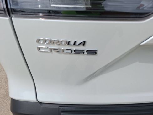Used 2026 Toyota Corolla Cross L FWD image 12