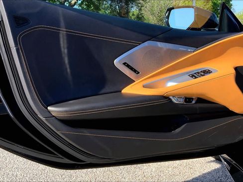 Used 2022 Chevrolet Corvette Stingray Preferred Cpe w/ Z51 Performance Package image 22