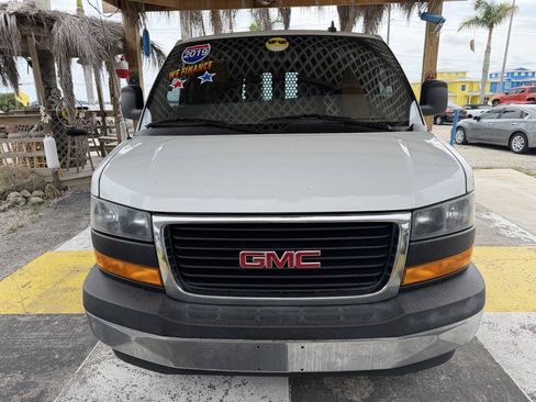 Used 2019 GMC Savana 2500 w/ Driver Convenience Package RWD image 2
