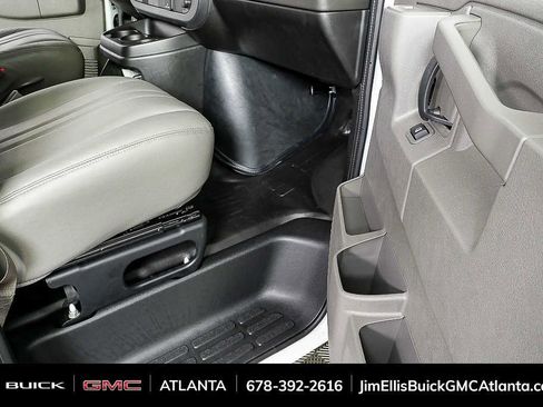 New 2025 GMC Savana 2500 w/ Driver Convenience Package RWD image 18