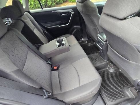 Used 2020 Toyota RAV4 XLE w/ Convenience Package AWD/4WD image 15