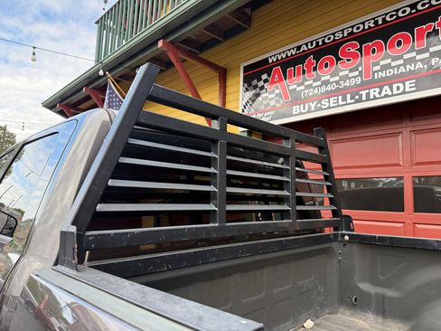 Used 2018 RAM 2500 Tradesman w/ Chrome Appearance Group image 16