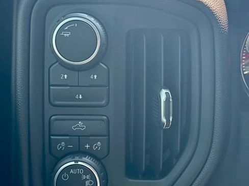 Used 2025 Chevrolet Silverado 3500 W/T AWD/4WD image 21