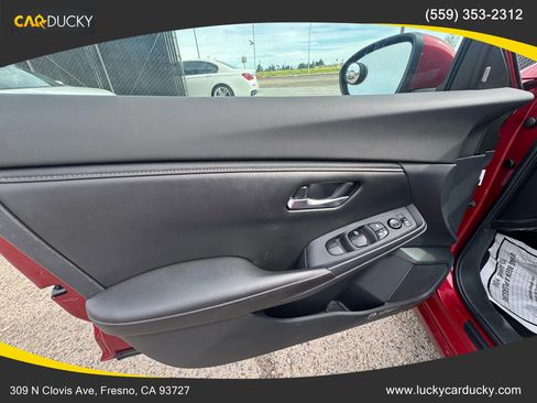 Used 2022 Nissan Sentra SV w/ Trunk Package image 10