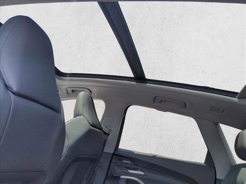 Used 2025 Audi Q5 Premium Plus w/ Premium Plus image 18