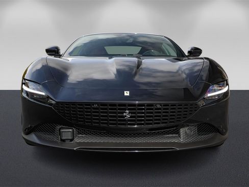 Certified 2022 Ferrari Roma image 8