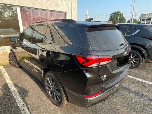 Used 2022 Chevrolet Equinox RS FWD image 3