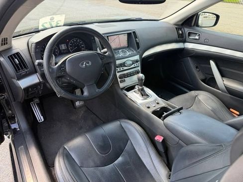 Used 2014 INFINITI Q60 Convertible w/ Premium Package RWD image 11