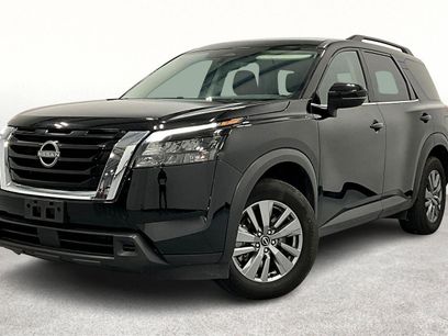 Used 2024 Nissan Pathfinder SV