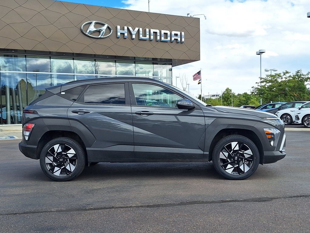 Certified 2025 Hyundai Kona SEL AWD/4WD image 2