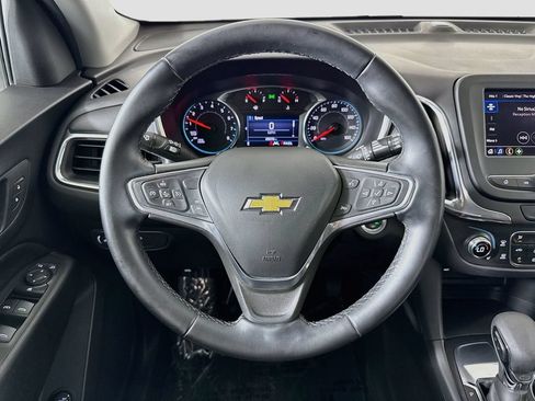 Used 2023 Chevrolet Equinox LT FWD image 11