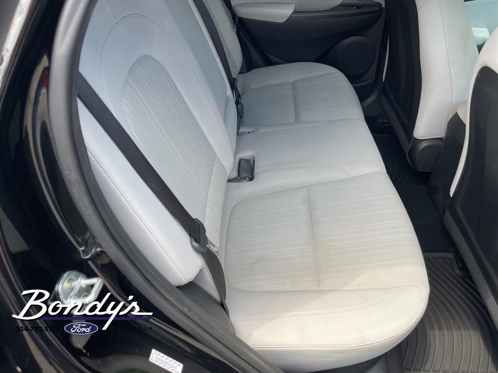 Used 2022 Hyundai Kona SEL FWD image 16