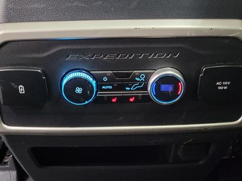 Certified 2024 Ford Expedition Limited AWD/4WD image 17