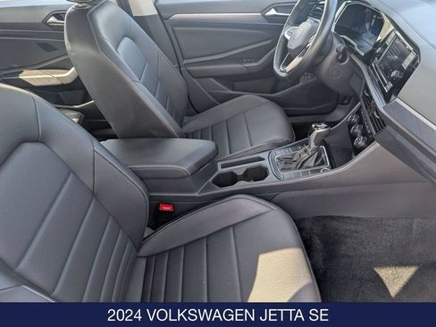Certified 2024 Volkswagen Jetta SE FWD image 30