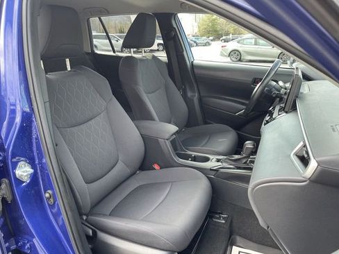 Certified 2023 Toyota Corolla Cross LE image 12