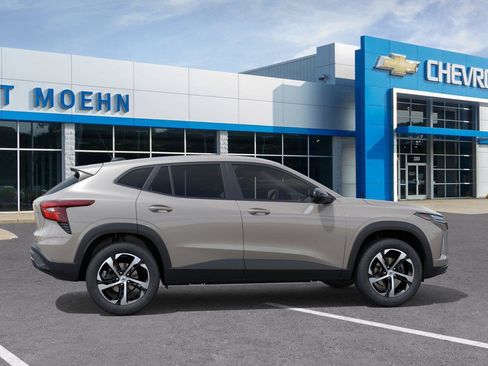 New 2026 Chevrolet Trax RS w/ Driver Confidence Package FWD image 5