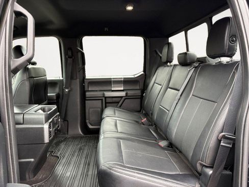 Used 2018 Ford F150 XLT w/ Equipment Group 302A Luxury image 10