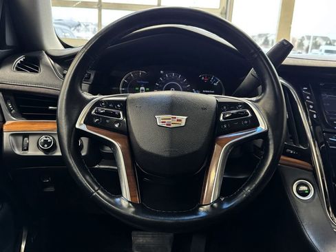 Used 2017 Cadillac Escalade Premium Luxury image 28