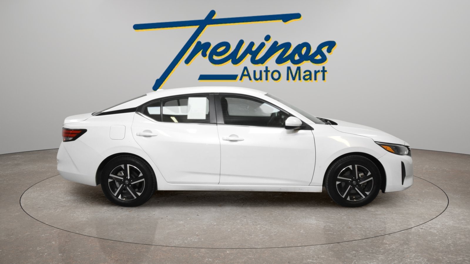 Used 2024 Nissan Sentra SV FWD image 5
