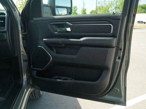 New 2026 RAM 1500 Laramie AWD/4WD image 18