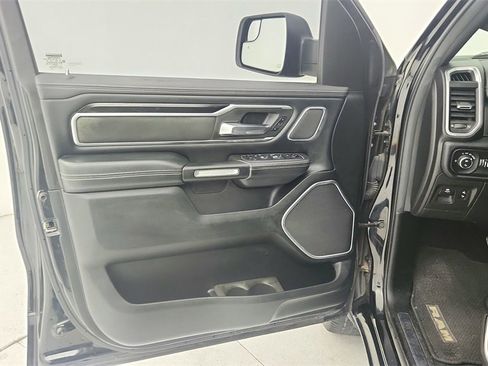 Used 2019 RAM 1500 Laramie image 27