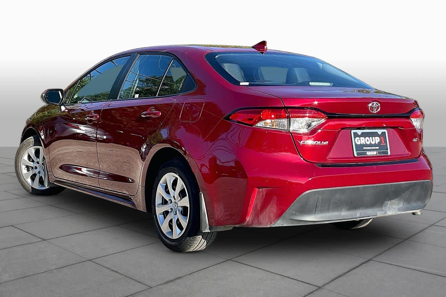 Used 2026 Toyota Corolla LE FWD image 12