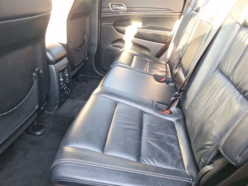 Used 2015 Jeep Grand Cherokee Limited image 31