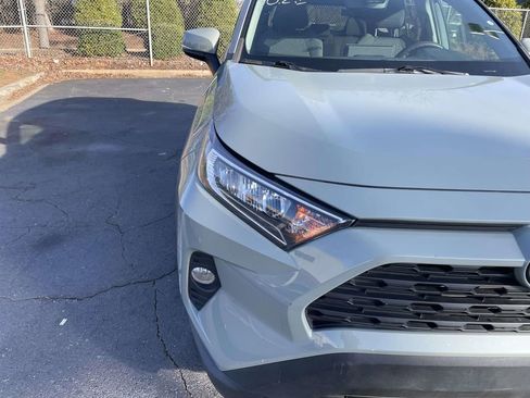 Used 2021 Toyota RAV4 XLE image 17