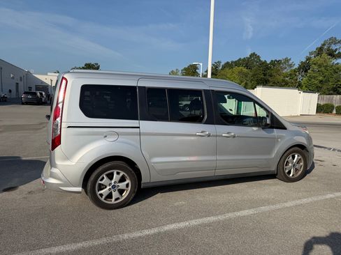 Used 2016 Ford Transit Connect Titanium FWD image 5