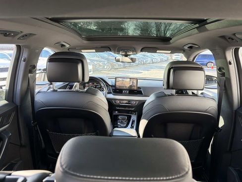 Used 2021 Audi SQ5 Premium Plus w/ Premium Plus Package image 24