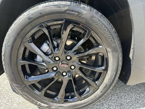 Certified 2023 GMC Terrain SLE w/ Elevation Edition FWD image 21
