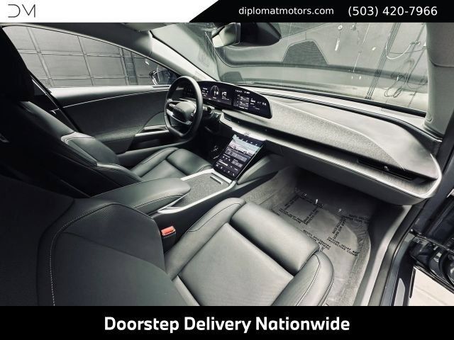Used 2025 Lucid Air Pure RWD image 19