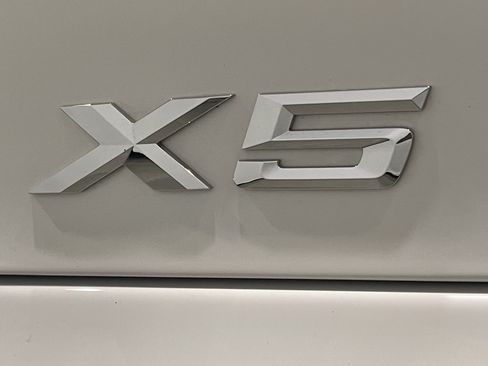 Used 2026 BMW X5 xDrive40i w/ Premium Package AWD/4WD image 24
